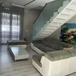 Pensión Henri's 3*