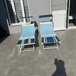 Henri's 3* Durres