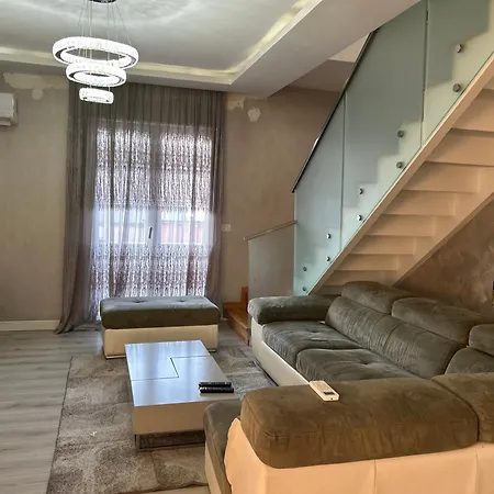 Henri's Casa de hóspedes 3*