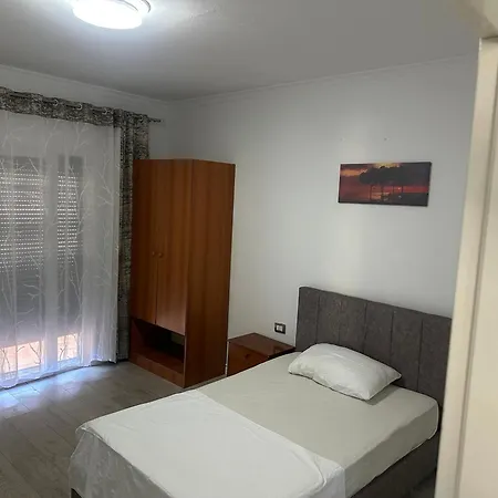 Casa de hóspedes Henri's Durrës