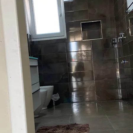 Guest house Henri's Durres