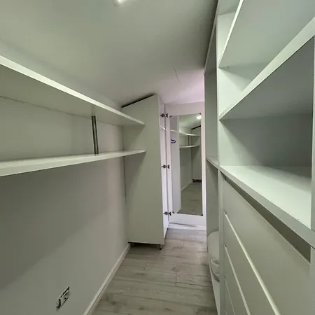 Henri's 3* Дуррес