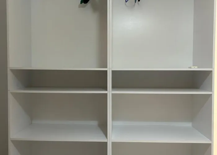 Henri's Vendégház Durrës